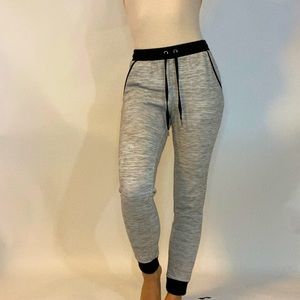 Zara sweatpants cream and black
